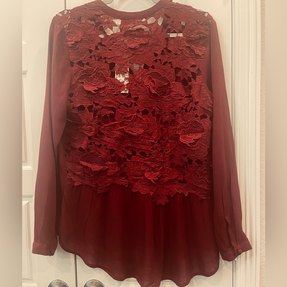 ee: some Woman’s Top/ Blouse NWT Hi/Low Button Down,Long Sleeve,Full back Lace - Picture 3 of 7